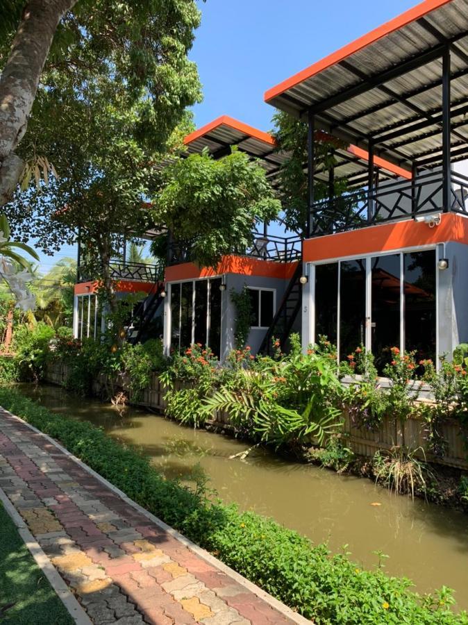 אמפווה Meephawa Resort מראה חיצוני תמונה