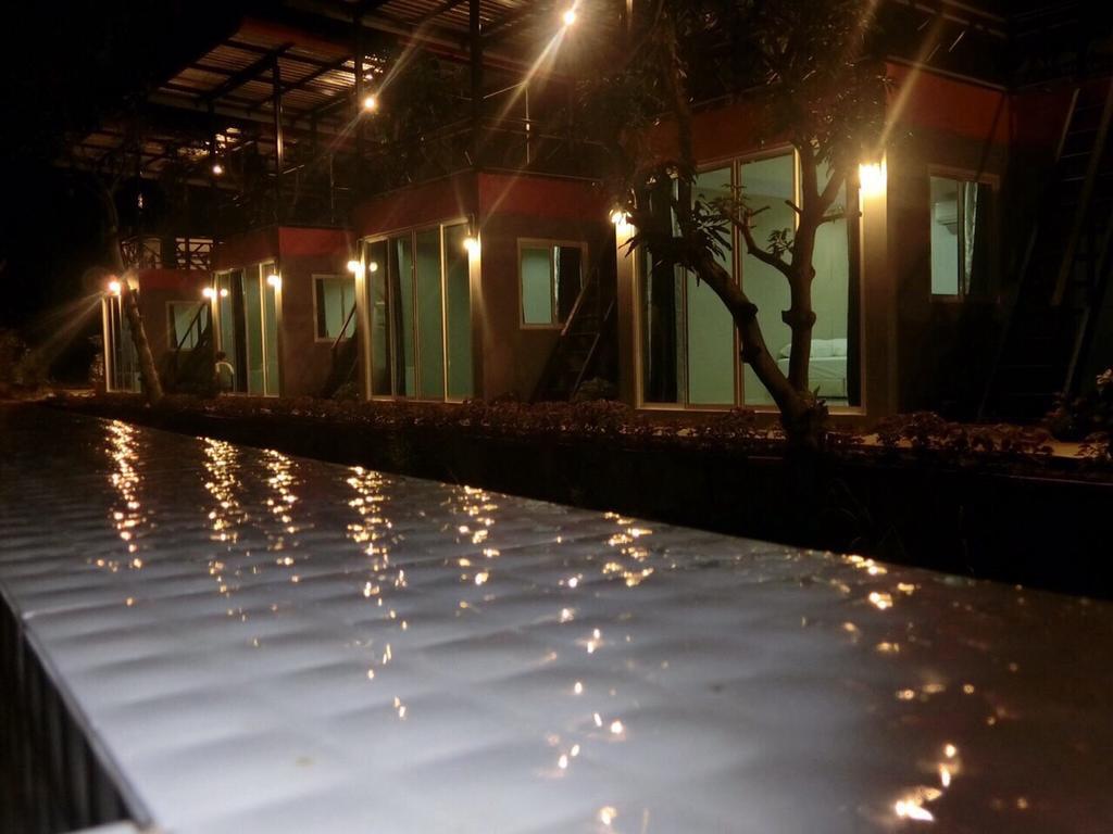 אמפווה Meephawa Resort מראה חיצוני תמונה