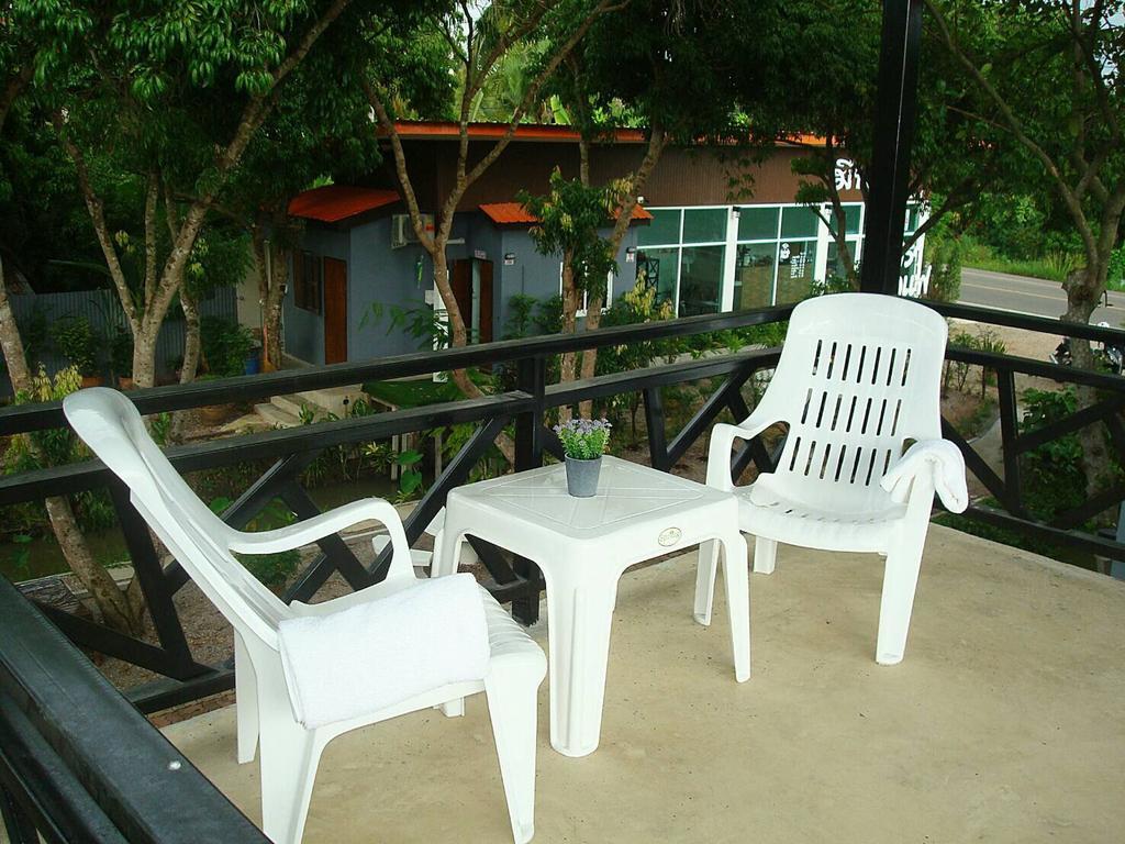 אמפווה Meephawa Resort מראה חיצוני תמונה