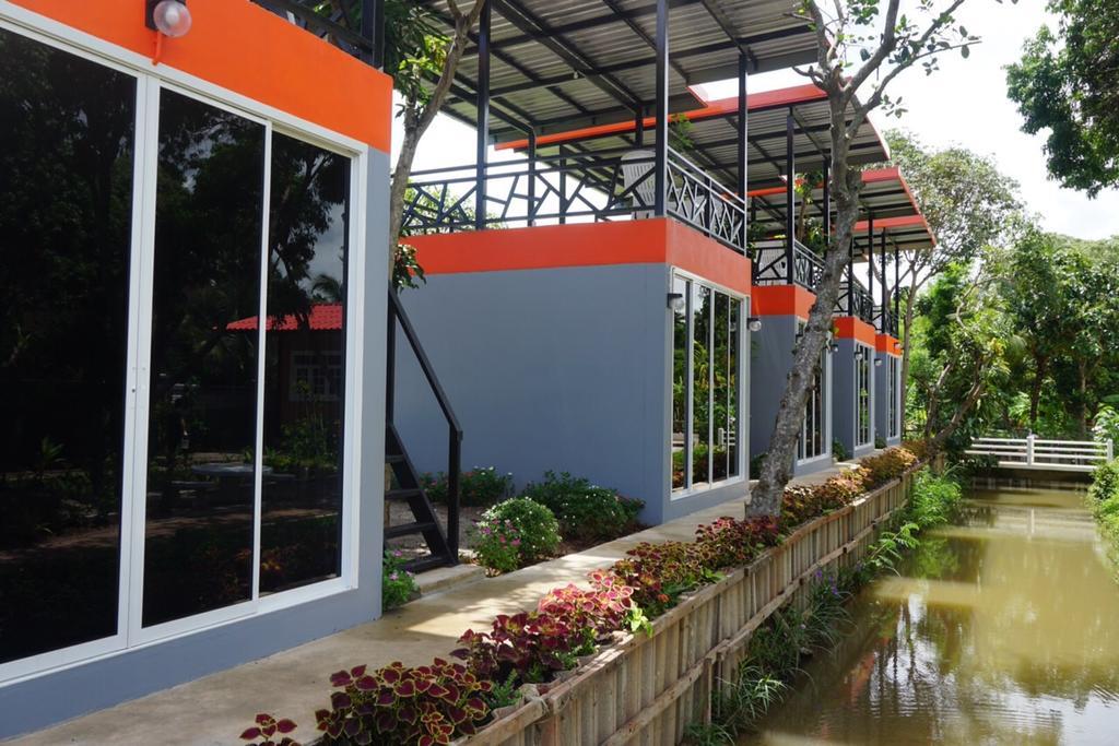 אמפווה Meephawa Resort מראה חיצוני תמונה
